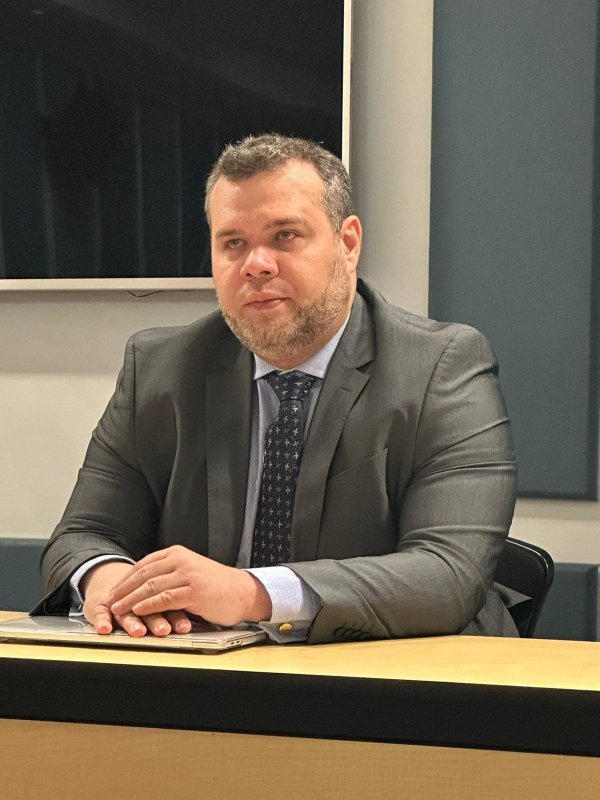 Direito Eleitoral para Mulheres: advogado penapolense participa de palestras no México