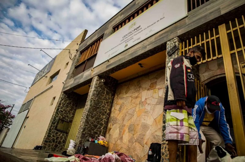 Cidade da região distribuirá protetor solar e água aos moradores de rua