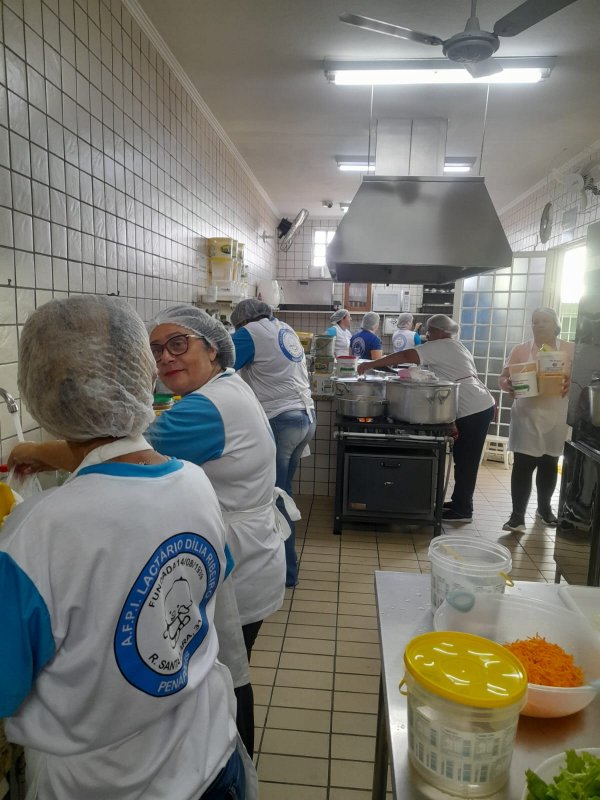 Lactário Dília Ribeiro realiza promoção de Batatas Recheadas