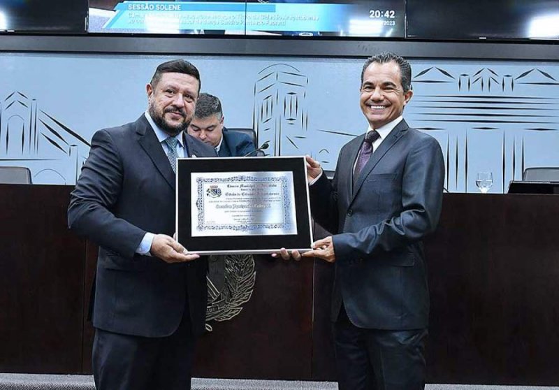 Honraria: penapolense Sandro Fabretti recebe título em Araçatuba