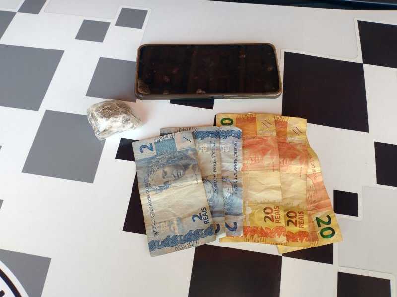 PM prende acusado de tráfico em Avanhandava