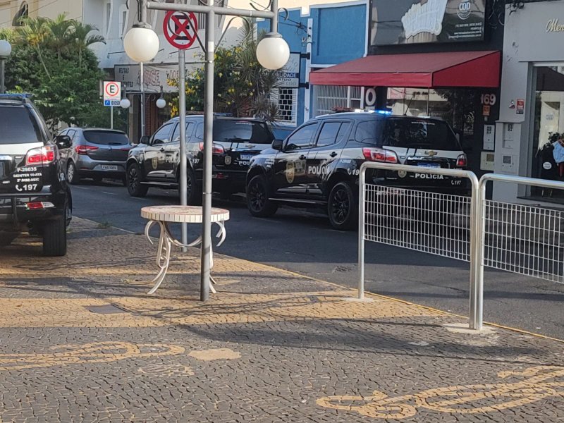 Deic prende advogada investigada por ligação com facção criminosa