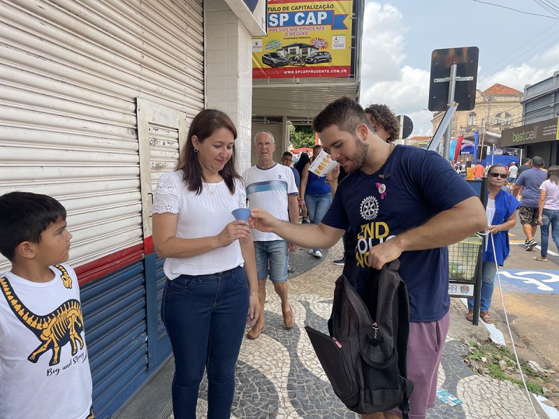 Rotaract Club de Penápolis realiza campanha de reciclagem