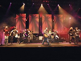 Banda Gospel “Filhos do Homem” se apresenta em Penápolis