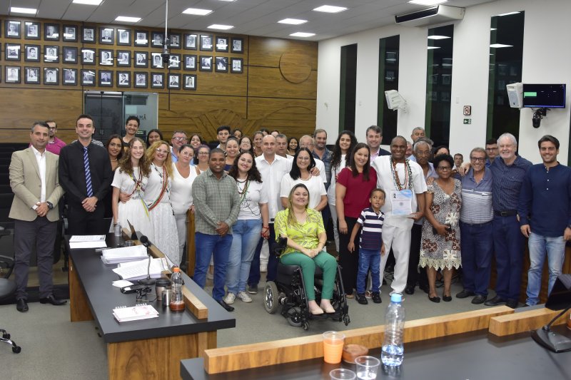 Psicólogo recebe comenda 