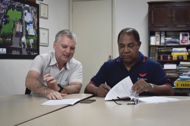 Comerciários da região terão reajuste salarial