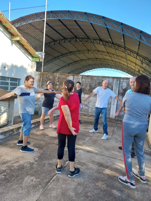 Grupo de atividades físicas da UBS Cidade Jardim completa um ano