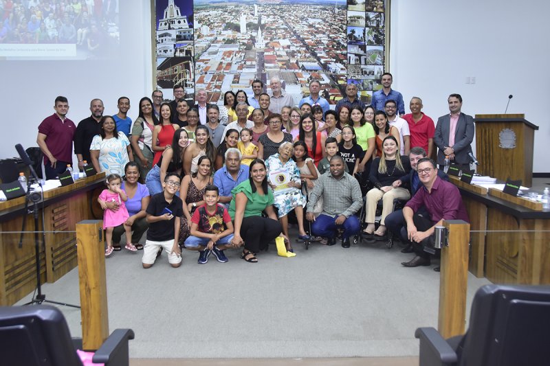 Maria Soares da Silva recebe Medalha Centenária