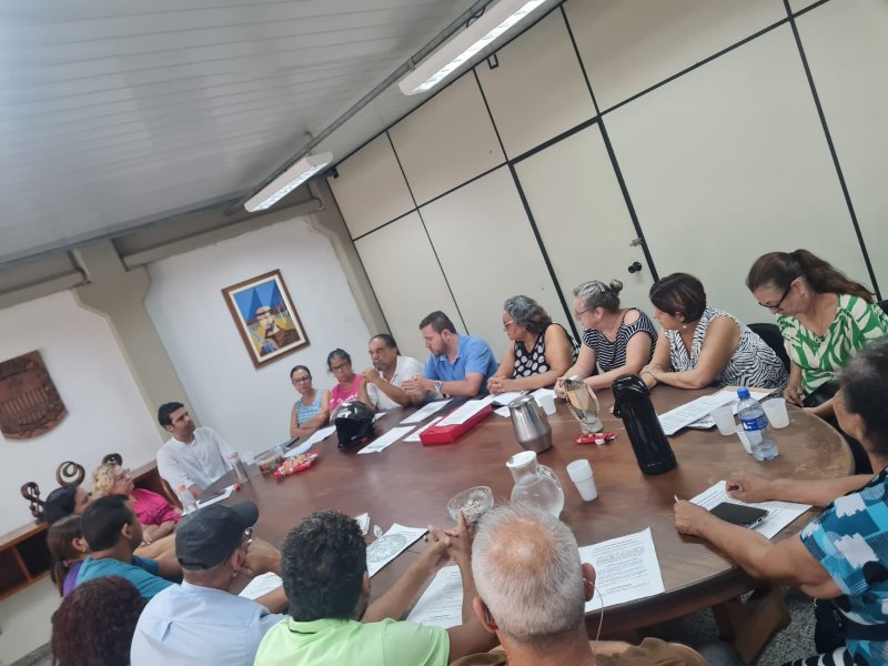 Sindicato pede aumento salarial a servidores municipais de Penápolis