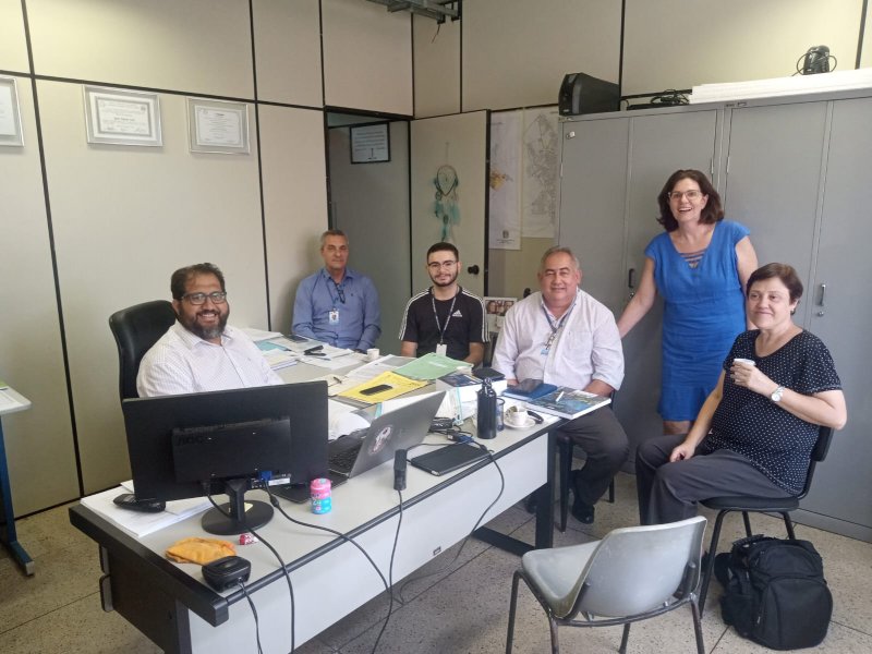 Prefeituras de Lins e Bilac visitam Setor de Compras e Licitações