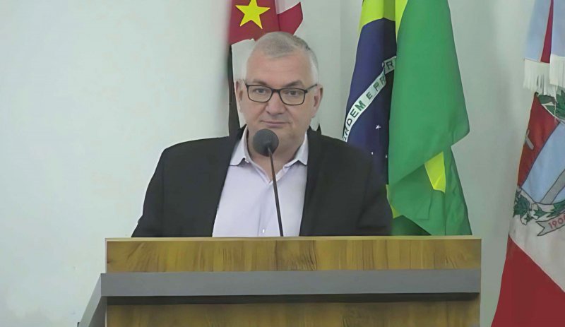 Limpeza em escolas: requerimento de Paulinho do Esporte relata problemas com contrato