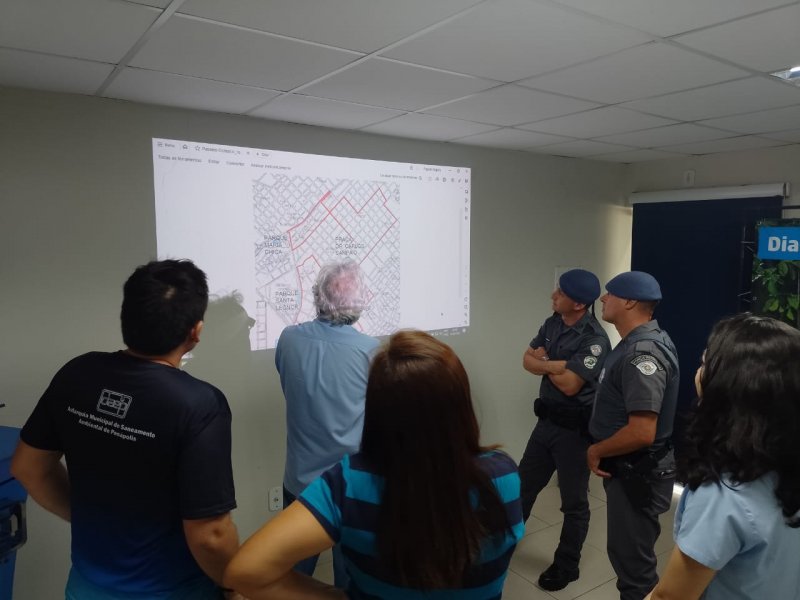 Equipe do Daep e Polícia Militar se reúnem para garantir segurança no passeio ciclístico