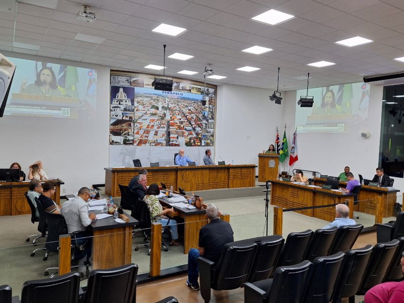 Câmara aprova reajuste salarial de 5,68% para servidores municipais