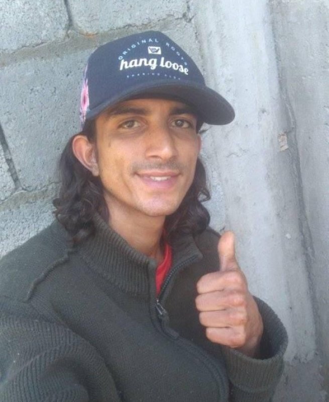 Jovem morre após colidir motoneta contra caminhão na avenida Irmãos Buranello