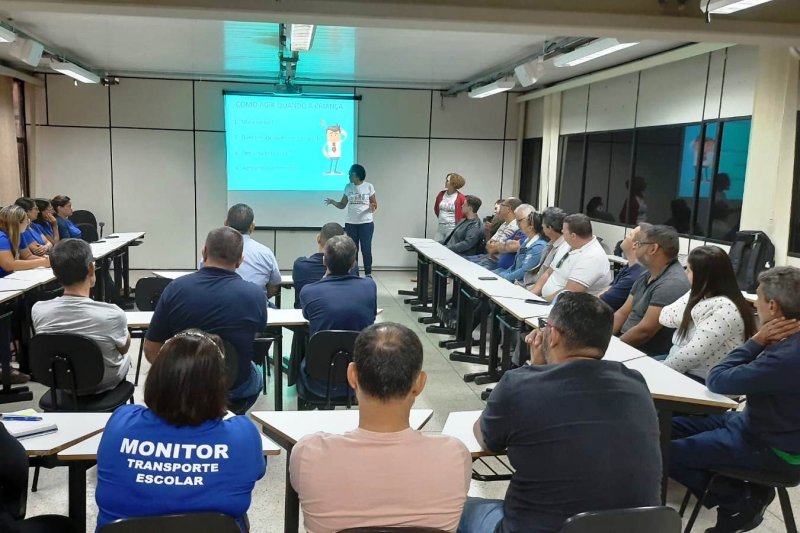 Profissionais do Transporte Escolar recebem orientações sobre o autismo