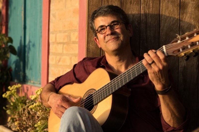 Cláudio Lacerda apresenta show Alpendre no Sesc Birigui