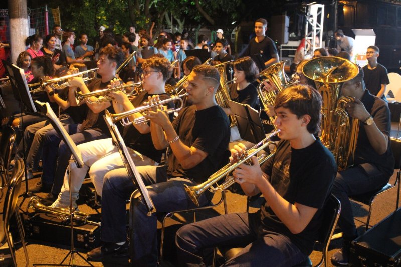 Ceu das Artes e Cras Planalto são reinaugurados