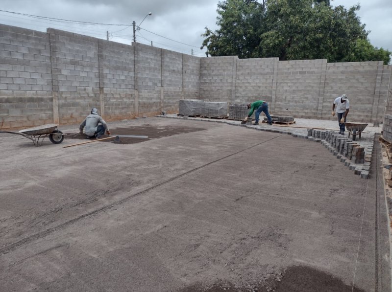 Educação: almoxarifado entra em nova fase de construção 