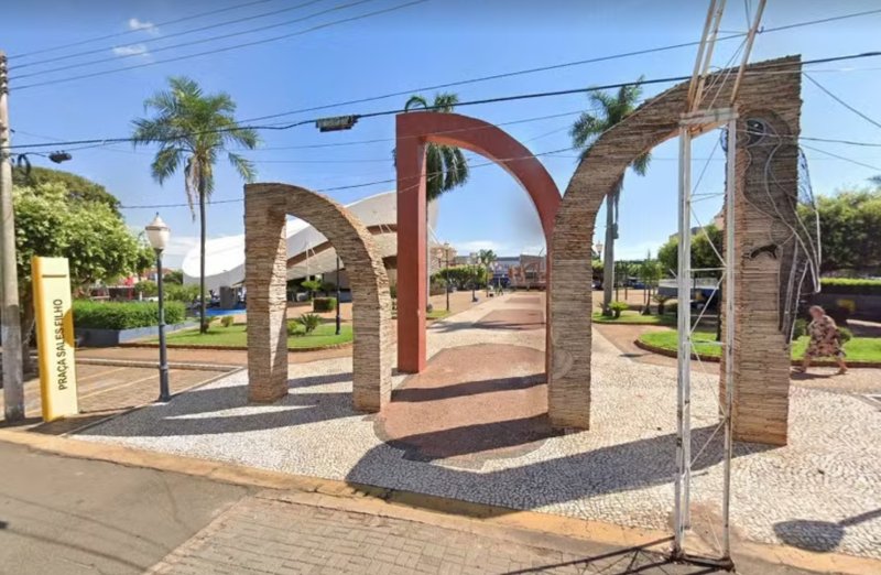 Adolescente de 13 anos é estuprada em banheiro público de Santa Fé do Sul