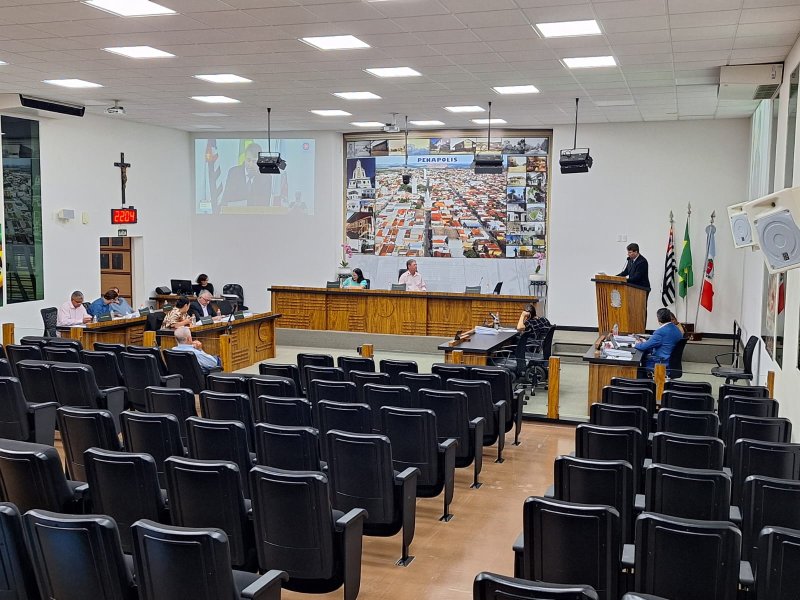 Câmara questiona prefeitura sobre projeto da reforma administrativa