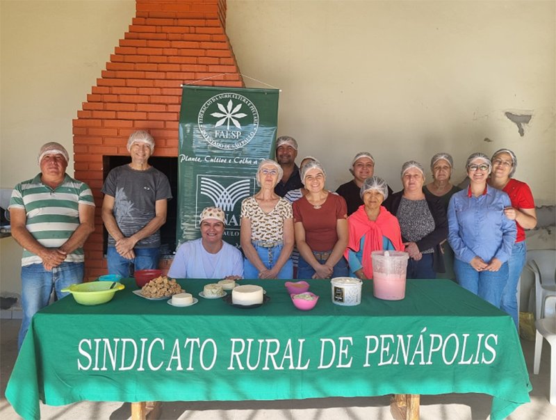 Curso de processamento caseiro de leite é realizado em Penápolis