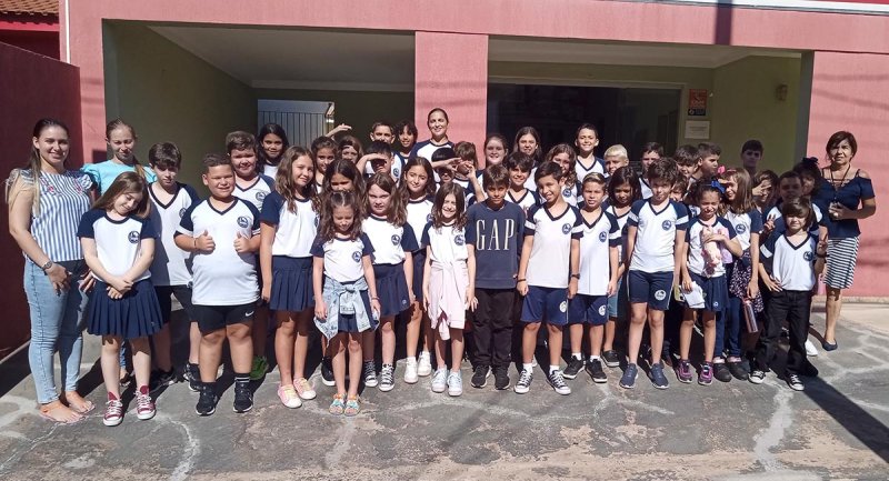 Alunos do Colégio Anglo visitam o DIÁRIO
