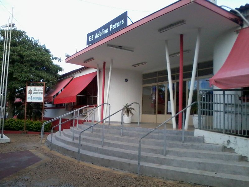 Centro de Estudos de Línguas recebe Inscrições de alunos da rede estadual