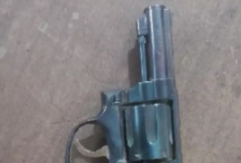 Homem é preso por porte ilegal de arma na região