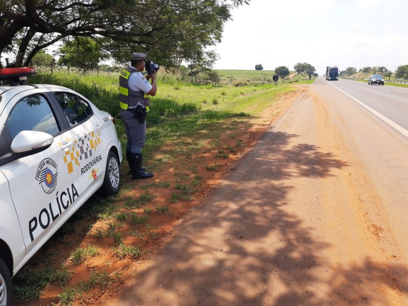 Três pessoas morrem em acidentes nas rodovias durante o feriado