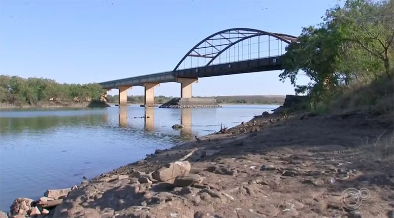 Obras de ampliação de canal na Hidrovia Tietê-Paraná avançam