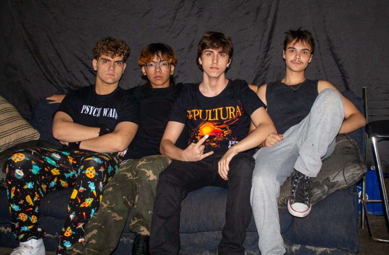 Banda de Araçatuba prepara gravação de músicas autorais