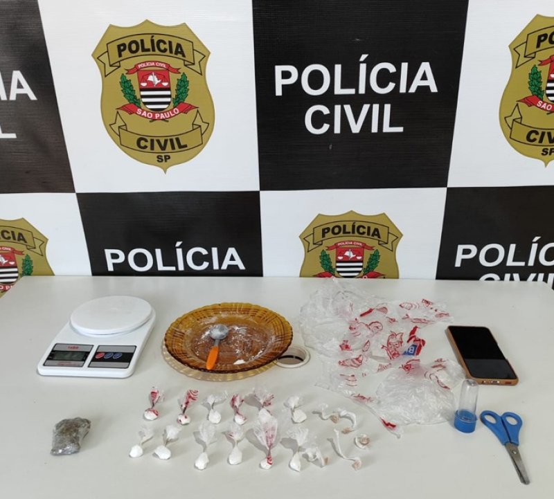 Casal é preso por tráfico de drogas pela Polícia Civil em Penápolis