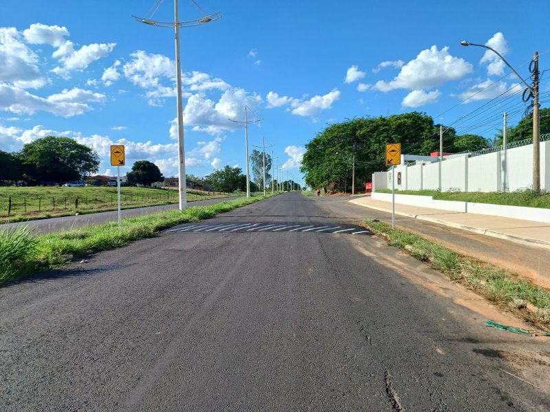 Projeto constrói lombadas em mais 24 locais:  iniciativa contempla ainda mais uma faixa elevada para travessia de pedestres
