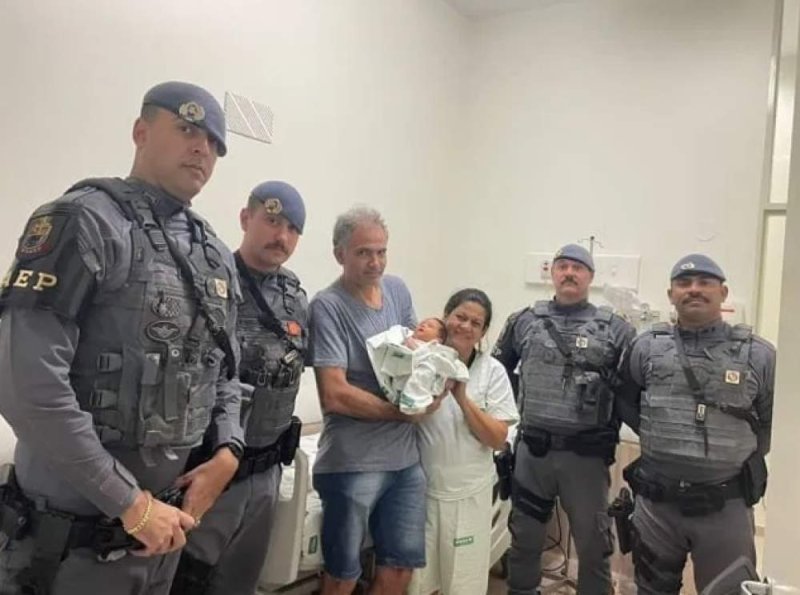 Baep salva bebê de 8 dias de vida que estava engasgado