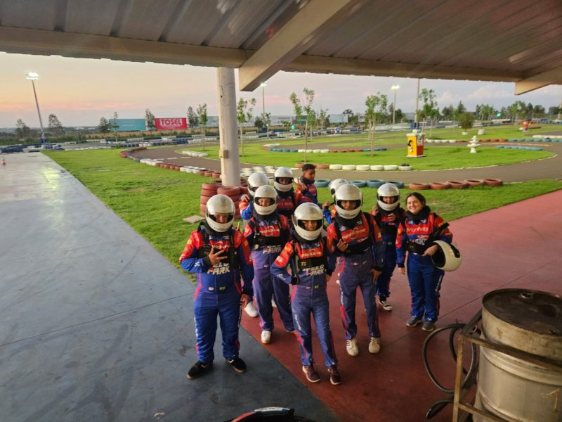comemorações de fim de ano: adolescentes atendidos pelo Creas se divertem em passeio