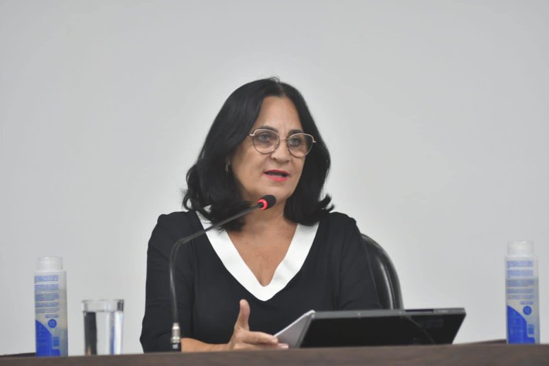 Orçamento Estadual: Professora Jandinéia destaca inclusão da Casa da Mulher em 2025