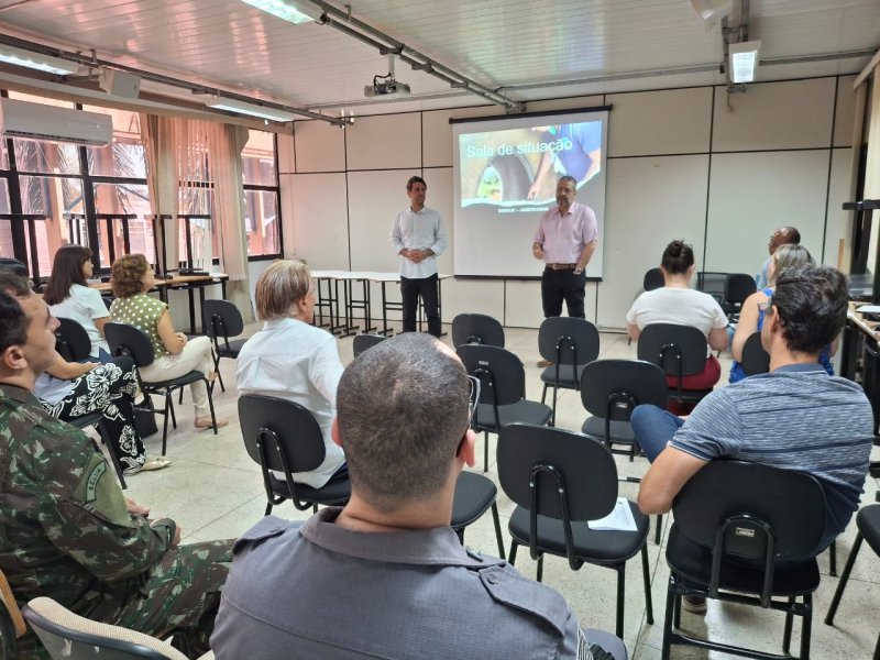 Sala de Situação: Saúde discute estratégia de combate de dengue
