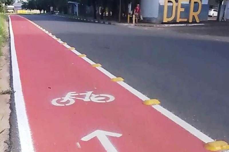 Ciclofaixas da avenida Irmãos Buranello e Parque Santa Leonor são revitalizadas