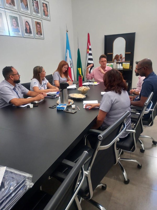 Reunião entre Desenvolvimento Econômico e Social discute parceria estratégica para 2025