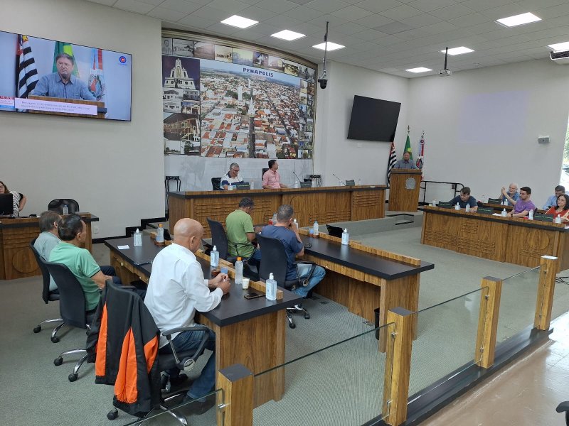 Câmara Municipal tem 13 projetos para votação nesta segunda-feira