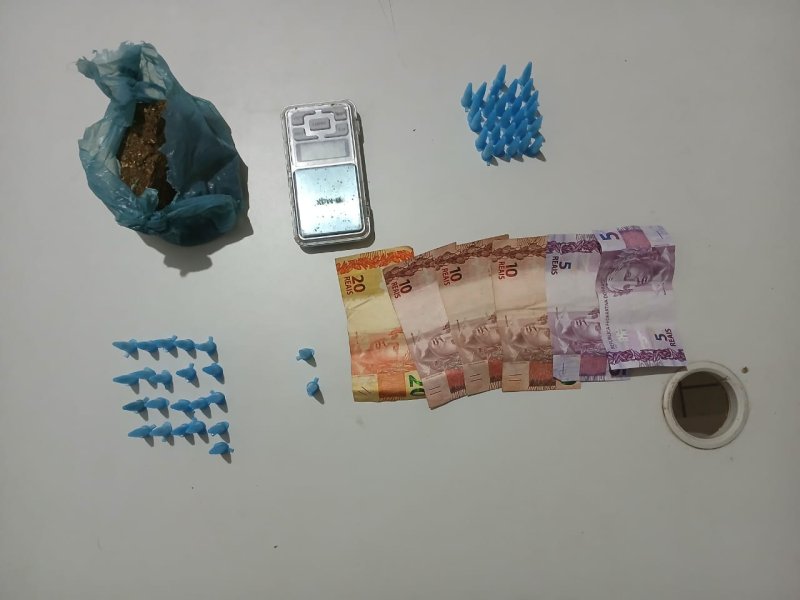 Polícia Militar prende acusado de tráfico de drogas em Barbosa
