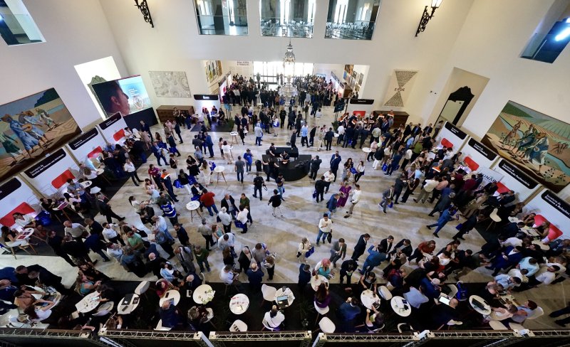 Diálogo com Município: prefeito de Avanhandava participa de 