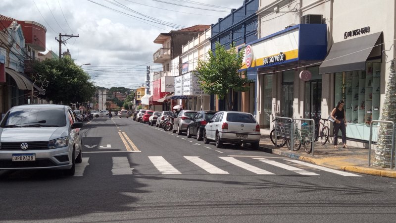 Penápolis: repartições públicas, bancos e comércio terão horários alterados no Carnaval