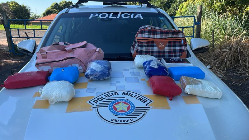 Mulheres são flagradas transportando drogas em ônibus na Assis