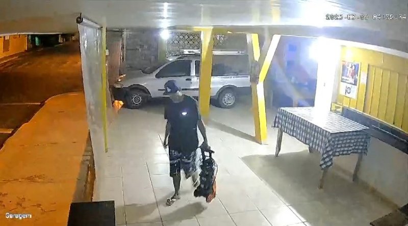 Polícia Civil identifica e prende acusado de furto logo após o crime
