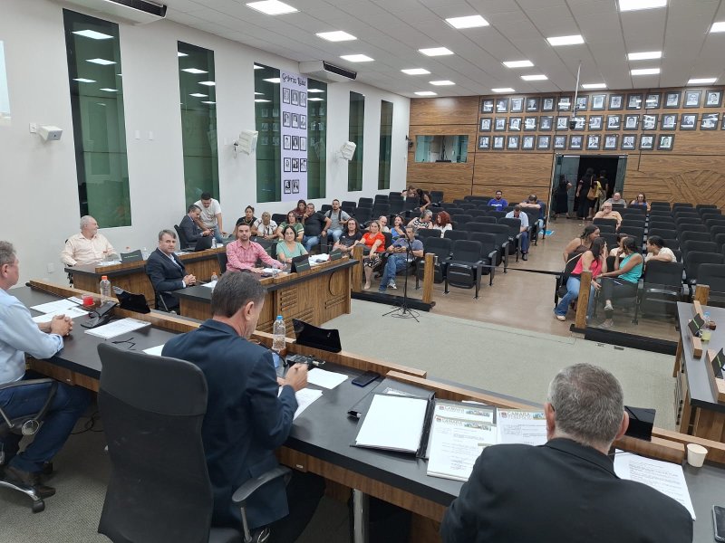 Câmara aprova reajuste salarial de 6,87% para servidores municipais