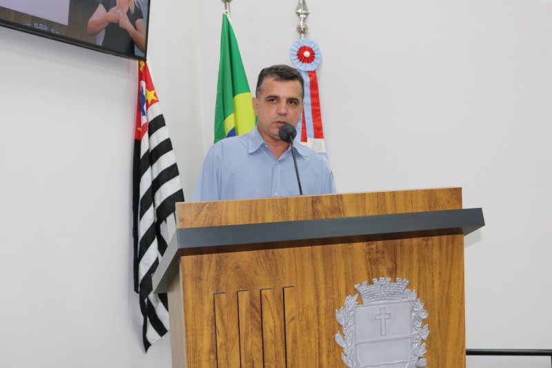 Câmara Municipal aprova substituição de sinal sonoro por música em escolas