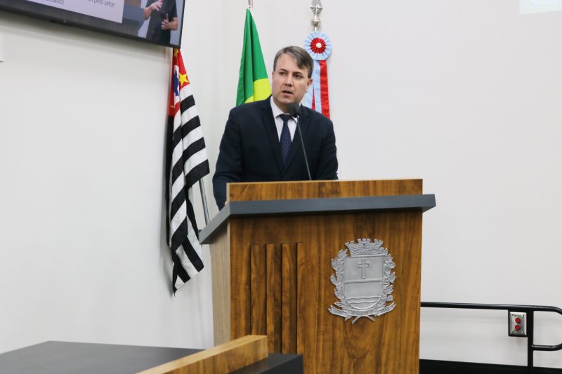 Câmara Municipal aprova obrigatoriedade de remédios do SUS para receitas privadas