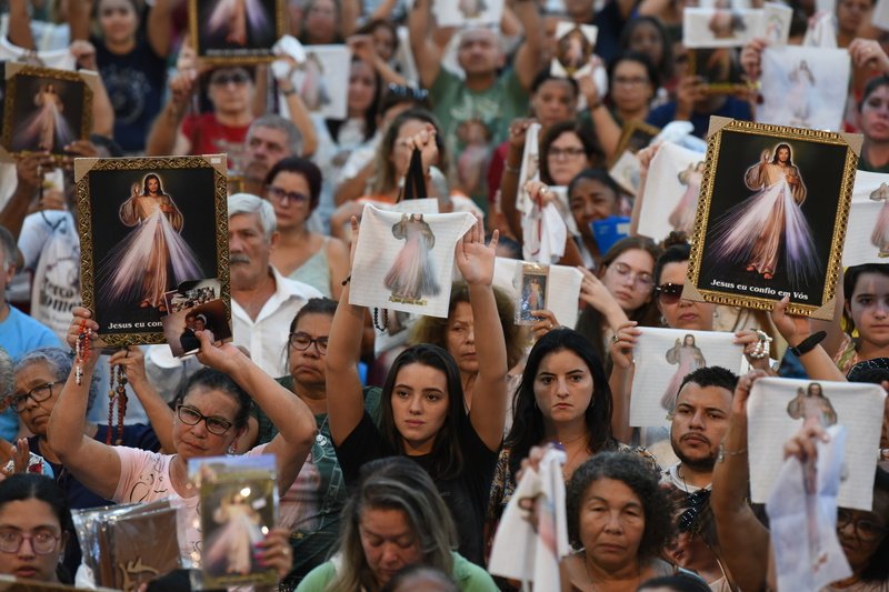 Um dos maiores eventos da Canção Nova recebe padre Fábio de Melo