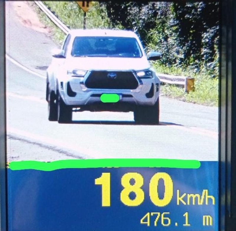 Polícia Militar Rodoviária flagra motorista a 180 km/h na Assis Chateaubriand em Penápolis